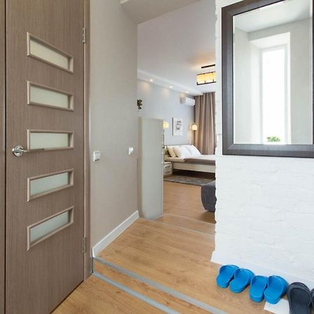 Lux Studio Near Metro Yaroslava Mudroho, Universytet - Chernyshevska Str 95-4 Харков Екстериор снимка