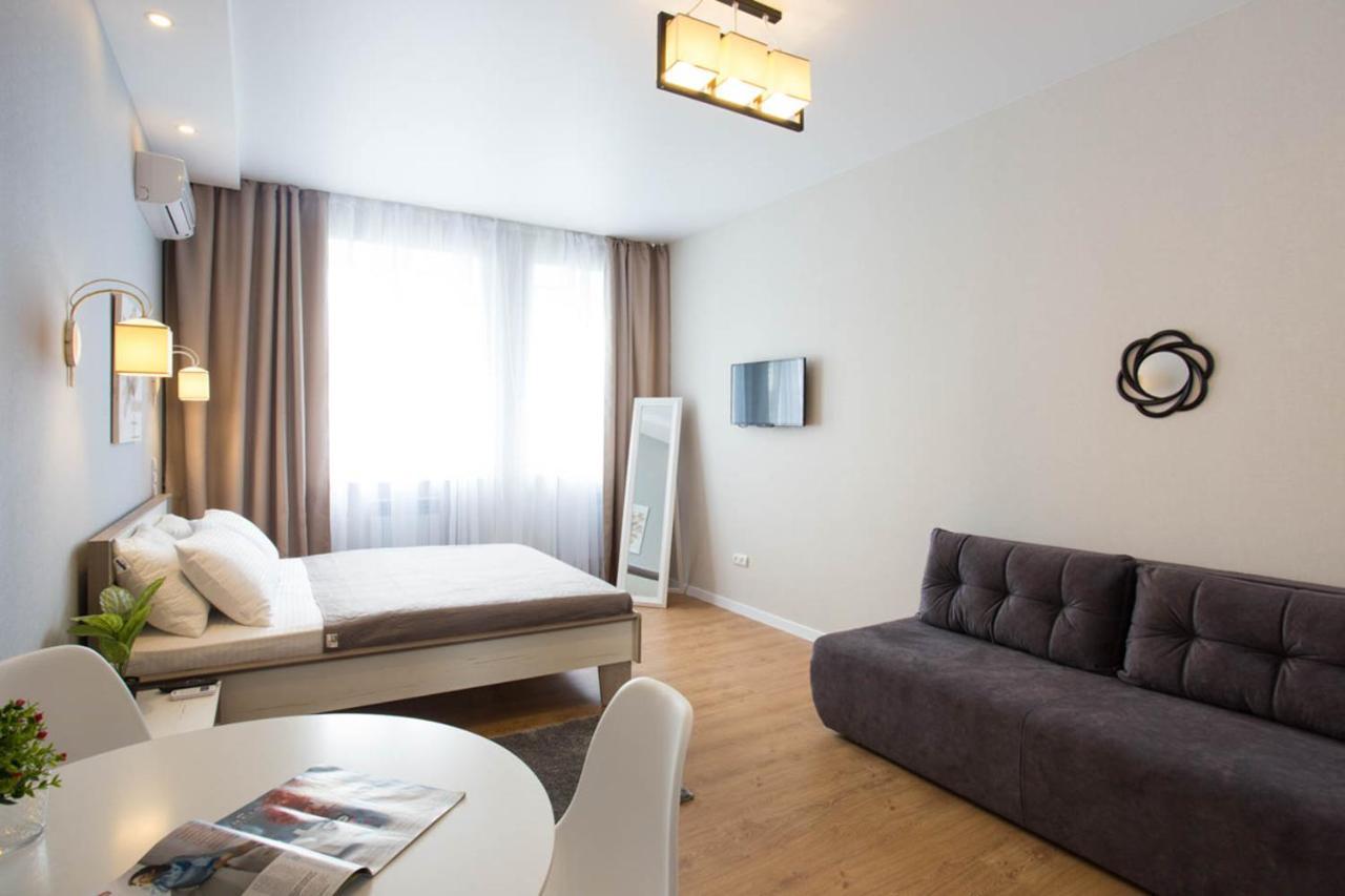 Lux Studio Near Metro Yaroslava Mudroho, Universytet - Chernyshevska Str 95-4 Харков Екстериор снимка