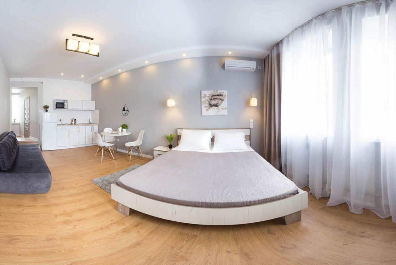 Lux Studio Near Metro Yaroslava Mudroho, Universytet - Chernyshevska Str 95-4 Харков Екстериор снимка